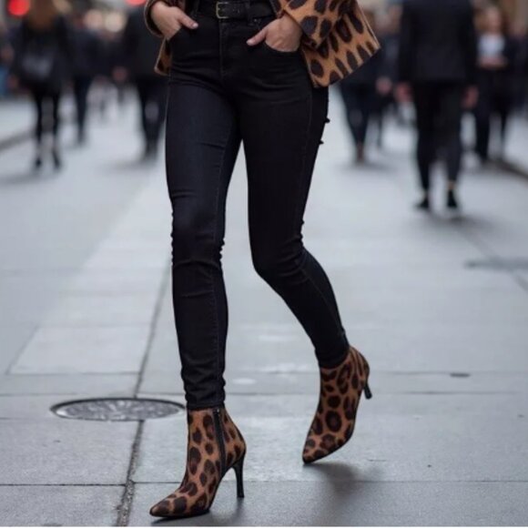 Rampage Womens Cheetah Ankle‎ Booties 7M Teeny Pointed Toe Kitten Heel Mob Wife - Picture 1 of 14